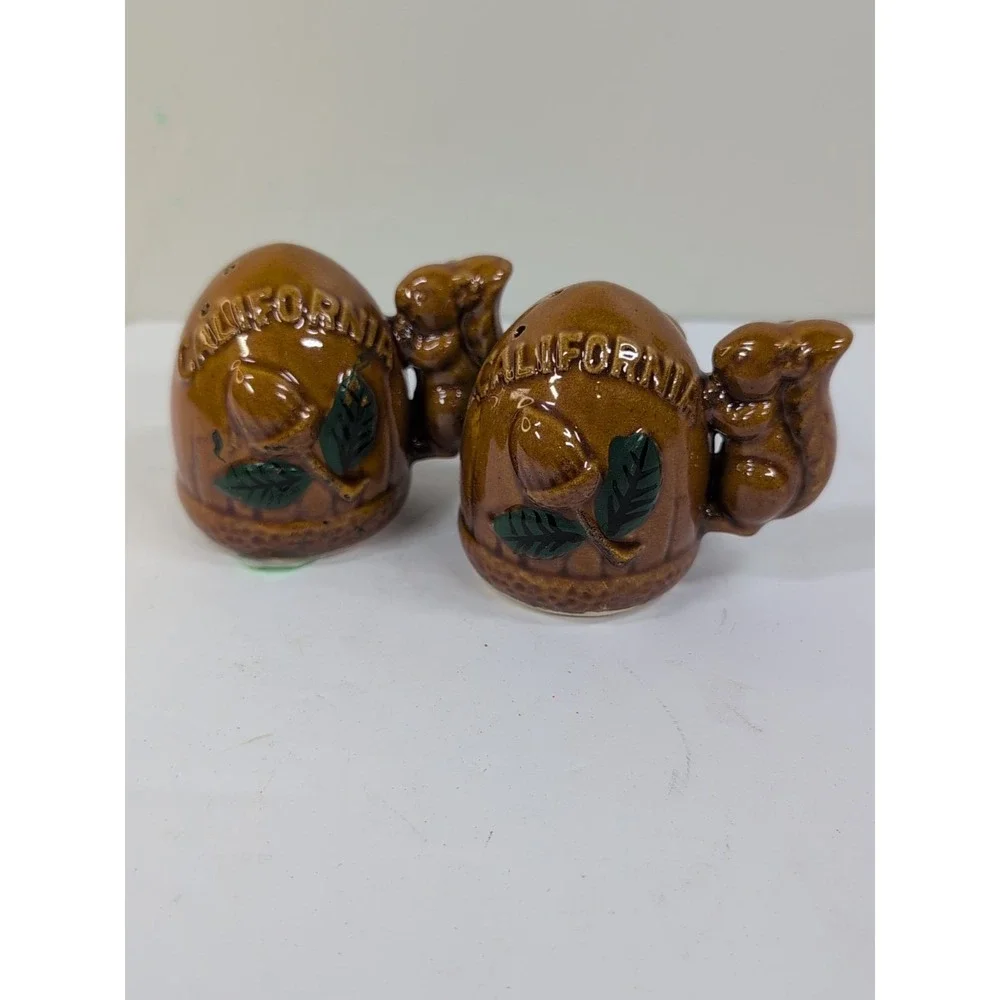 Vintage Squirrel / Acorn 